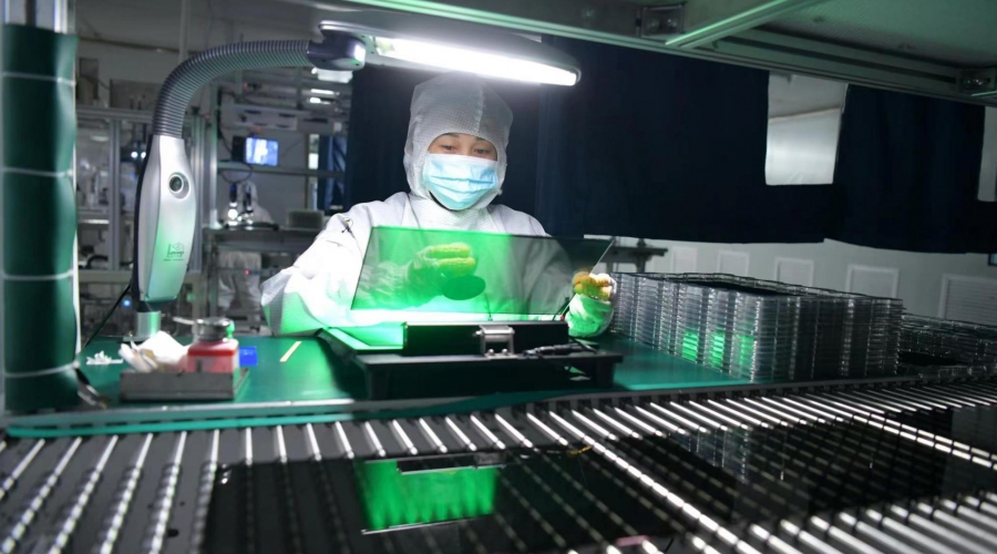 New progress! The external quantum efficiency of stacked perovskite LED exceeds 45%